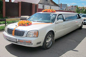 Лимузин Cadillac DeVille - аренда и заказ лимузинов в Ульяновске